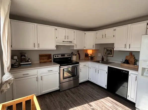 252 Union St, Milford, NH 03055