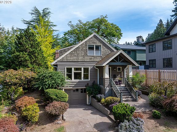 2nd image of 922 SE 66th Pl