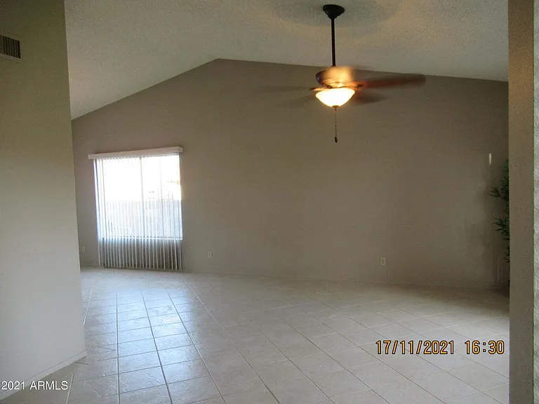 2324 W Highland Ct — Photo 6