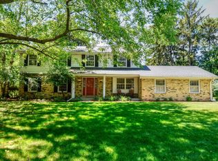 1775 Jean Marie Ct, Brookfield, WI 53005