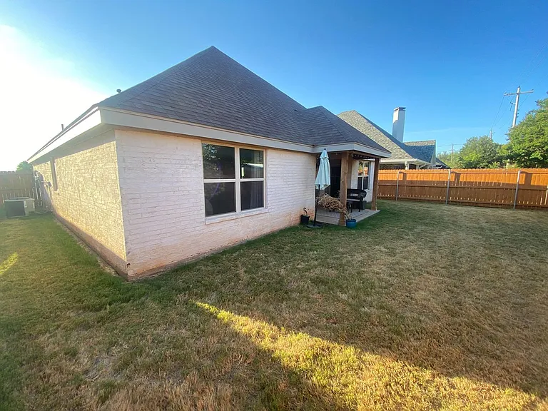 5902 Legacy Dr — Photo 25