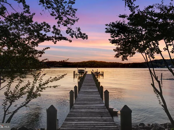 8535 Colleen Dr, Port Tobacco, MD 20677