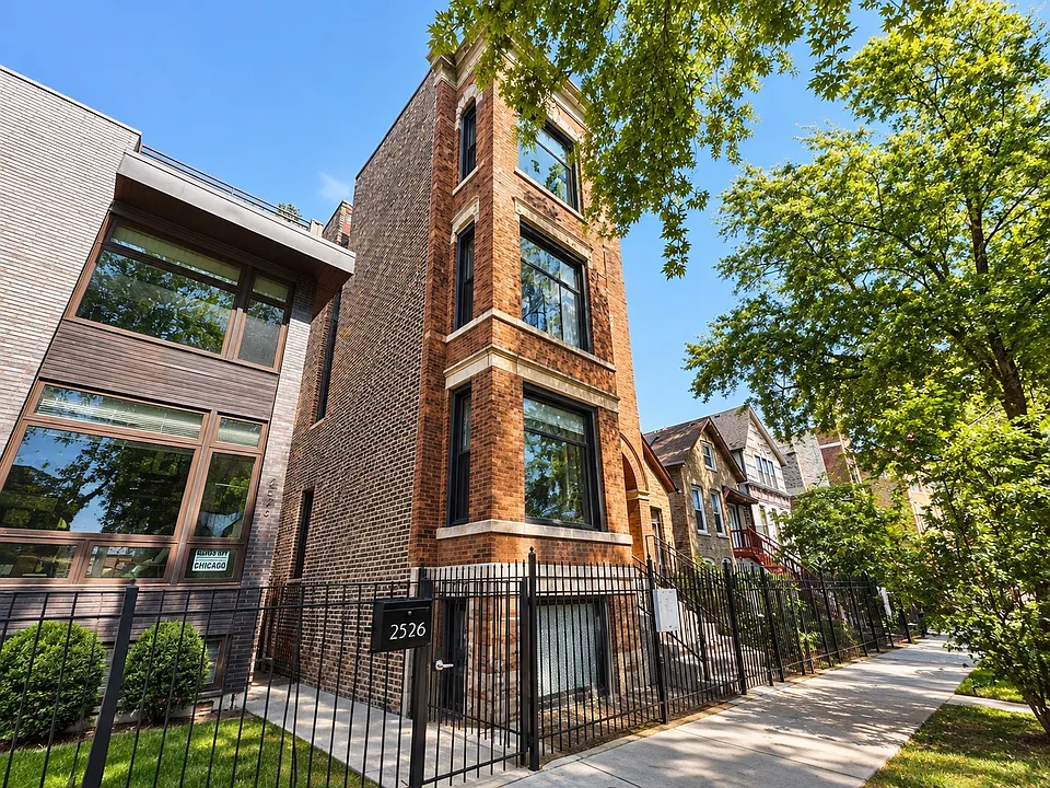 2524 W Thomas St #3