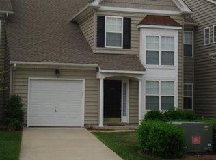 2505 Gunston Dr, Suffolk, VA 23434