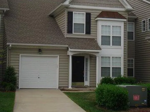 2505 Gunston Dr, Suffolk, VA 23434