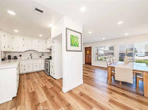 11902 206th St, Lakewood, CA 90715
