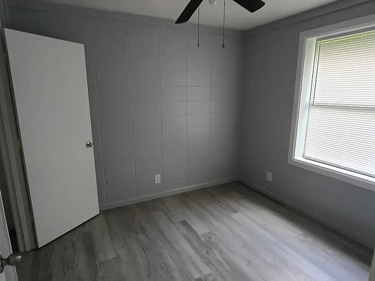 625 Village Ln #5 — Photo 5