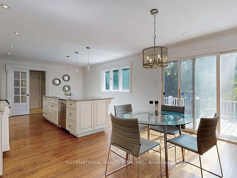 122 Willingdon Rd — Photo 10