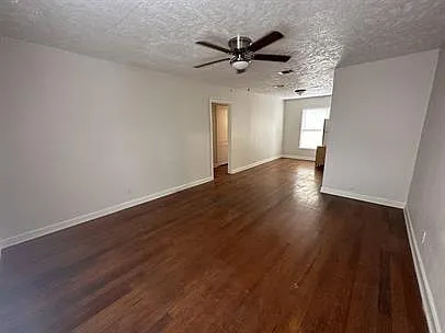 4420 Roseland St #4 — Photo 3