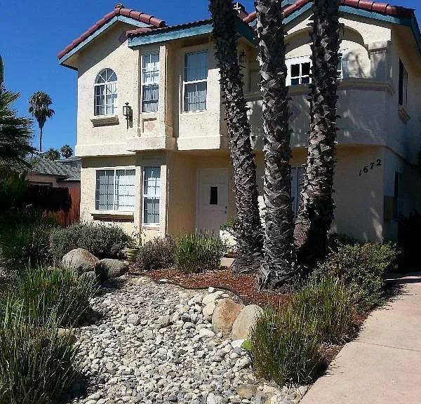 2060 Garnet Ave — Photo 2