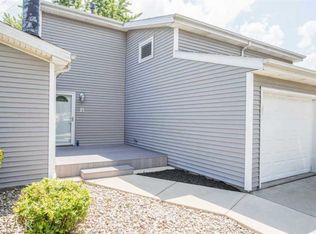 1562 Hunt Dr APT B, Normal, IL 61761