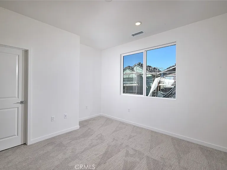 6045 Fairfax Dr — Photo 12