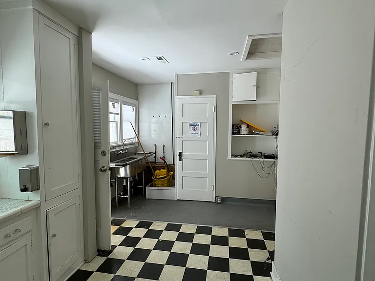 1203 Lincoln Ave — Photo 12