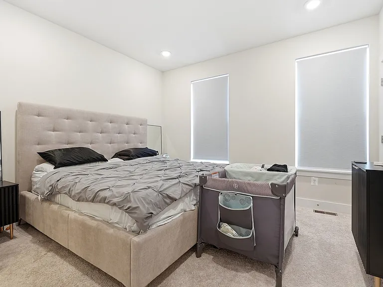 153 Locke St — Photo 25