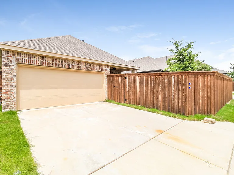 2157 Barx Dr — Photo 16
