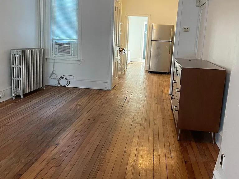 136 S 53rd St — Photo 23
