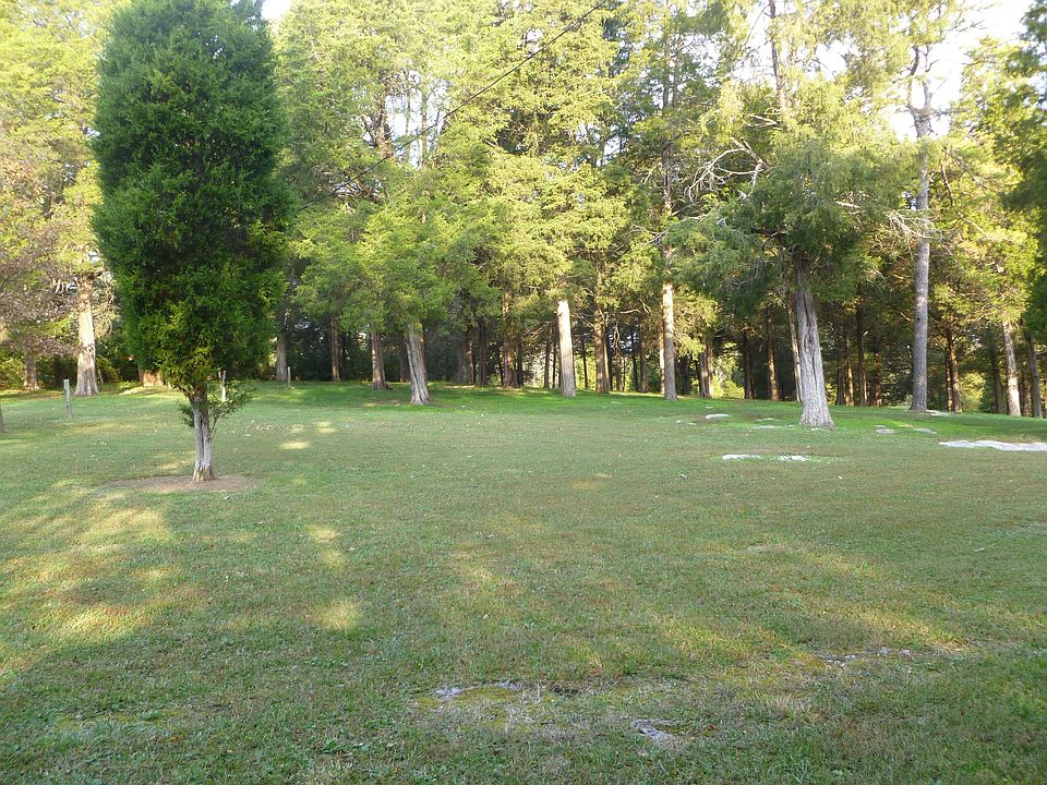 2nd image of 164 Robin Ln