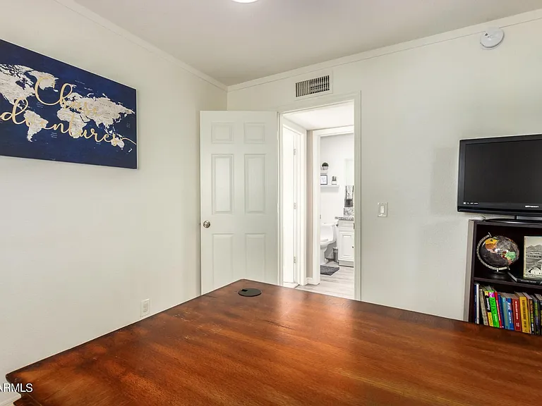311 E Pinon Way — Photo 22