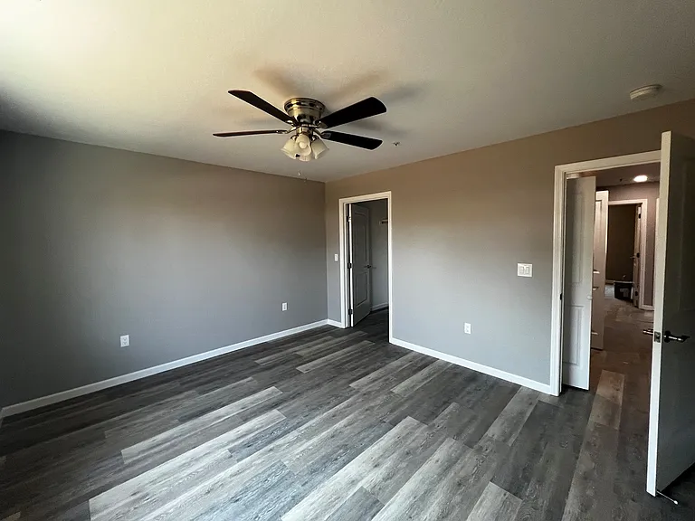 336 N H St #336 — Photo 8