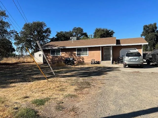 111 Ford Rd photo 1