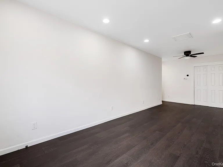 3 Charles Ln #2B — Photo 8