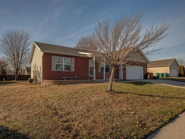 10912 Sylvan Vista Dr, Lebanon, IL 62254