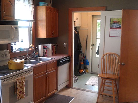 kitchen, mudroom