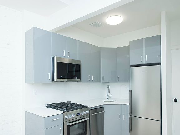 3rd image of 1158 1st Ave APT 3b