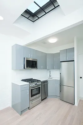 Rented by HH Realty | media 14