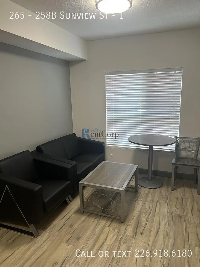 1 bed, 1.0 bath, 421 sqft, $1,700 — Photo 3