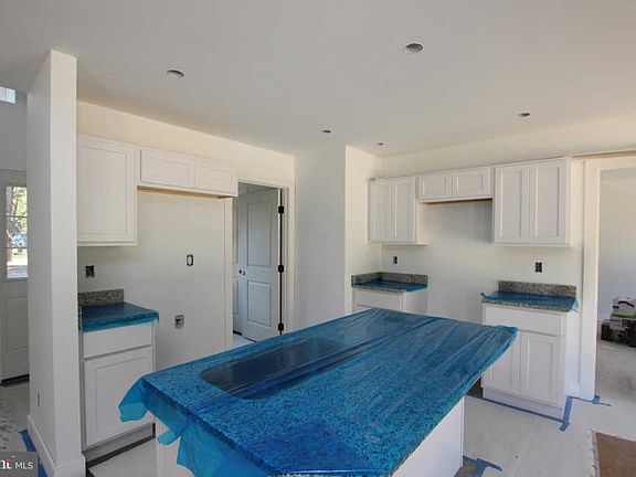 5th image of 22060 Thompson Parkway