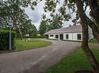 12230 S Edgecliff Rd, Portland, OR 97219