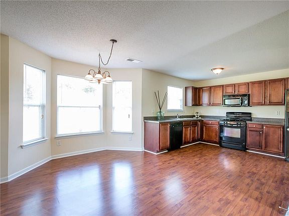 4th image of 4479 Persian Ct