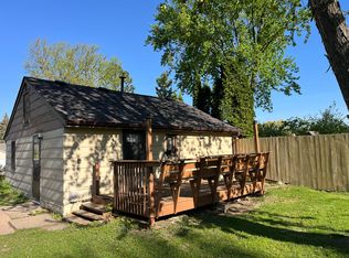 4046 1/2 Highland Ave, Saint Paul, MN 55110