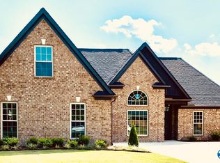 1208 Sommers Ridge Dr, Athens, AL 35611