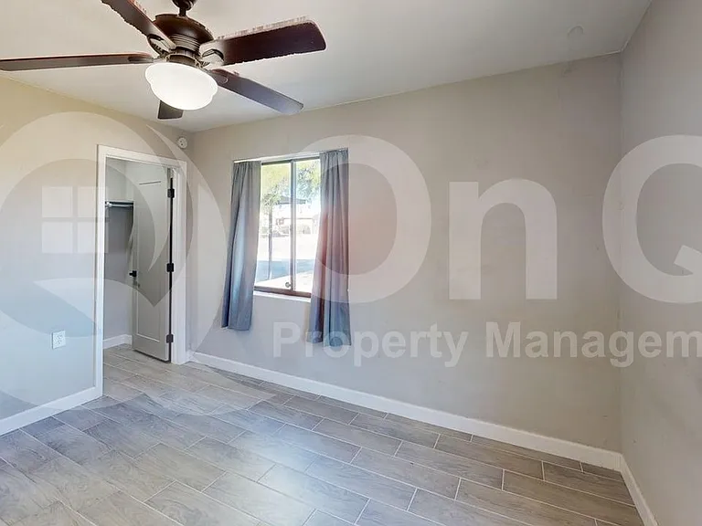 2714 E 21st St #A — Photo 10