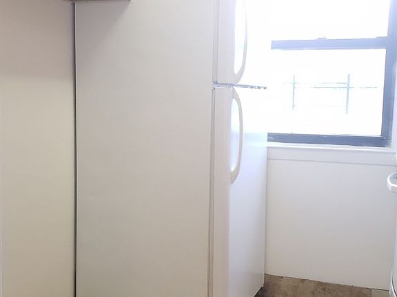 3rd image of 162-24 Crocheron Ave #1A