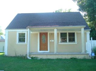 25 Richbell Rd, Hamilton, NJ 08620