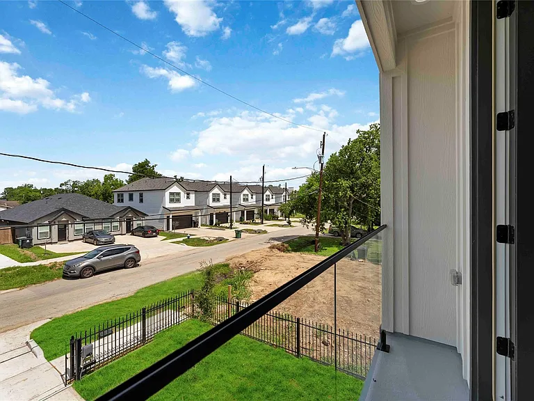 8501 Safeguard St #B — Photo 28