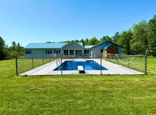61 Gagnon Rd, Oakland, ME 04963