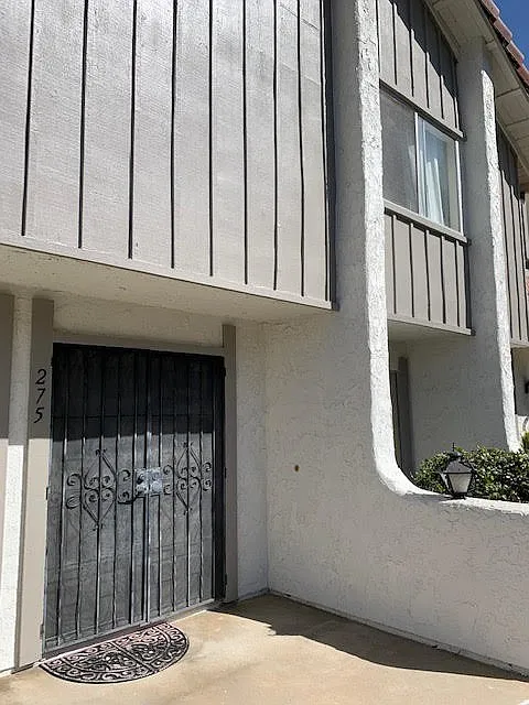 275 Green Heath Pl