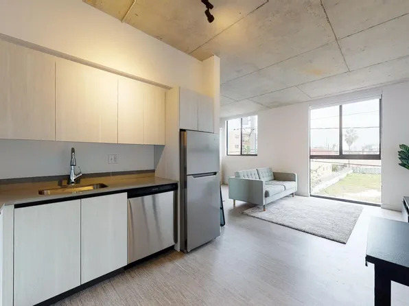 726 NW 3rd St, Miami, FL