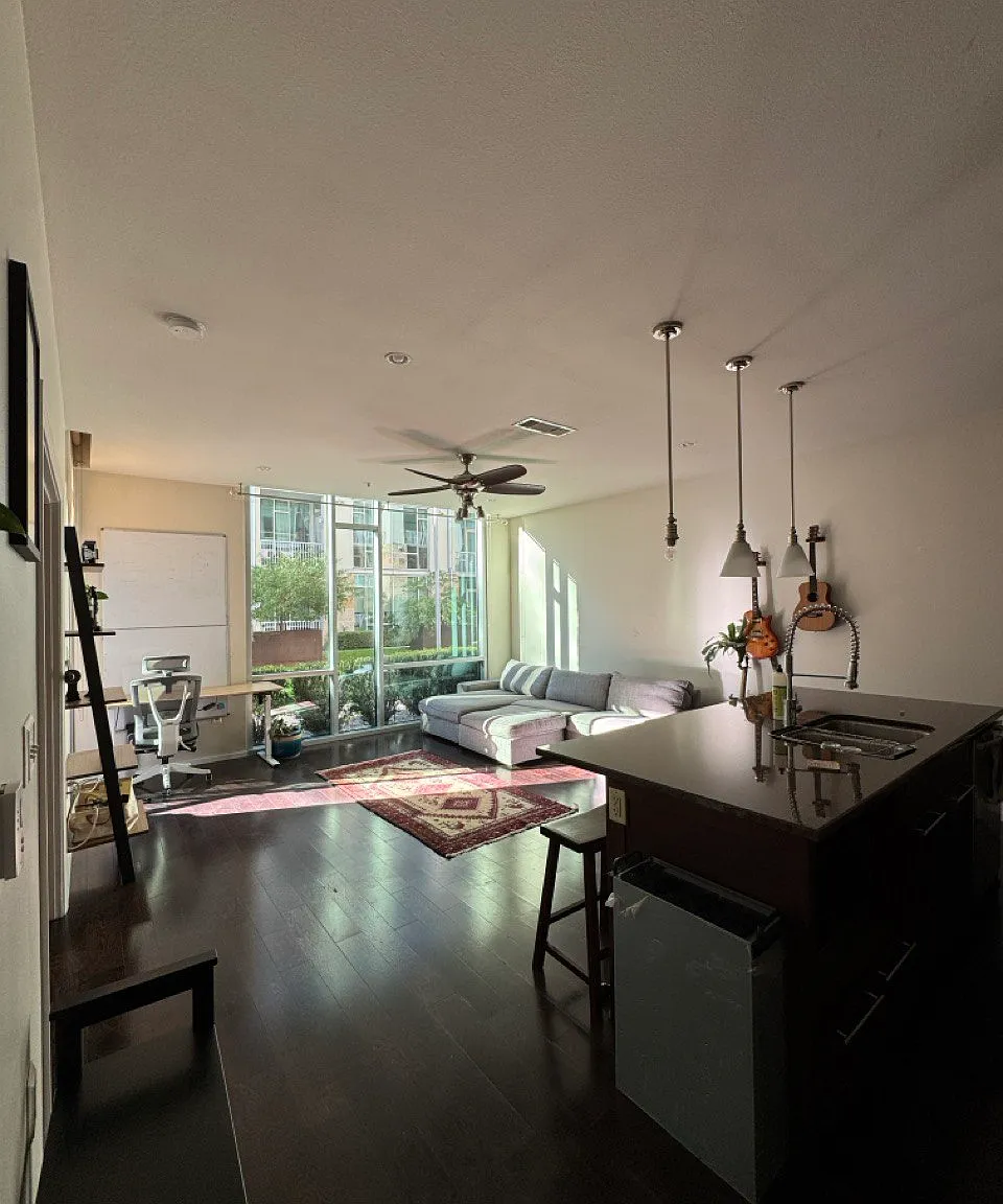 1 bed, 681 sqft, $2,300 — Photo 2