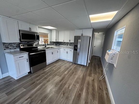 2nd image of 5639 Riverview Dr