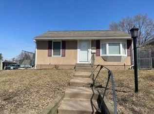 1695 Hyacinth Ave E, Saint Paul, MN 55106