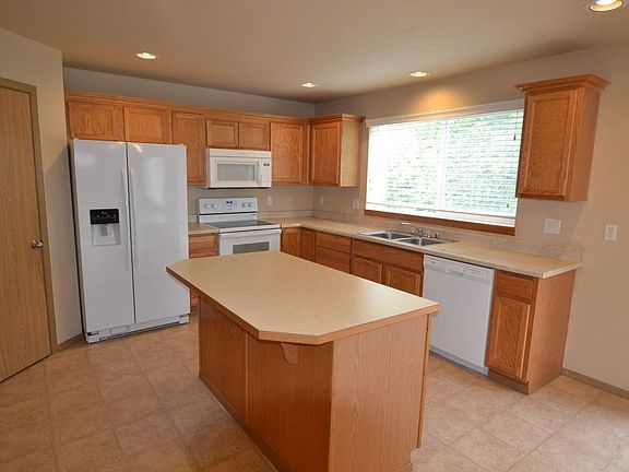 5th image of 7803 148th Street Ct E