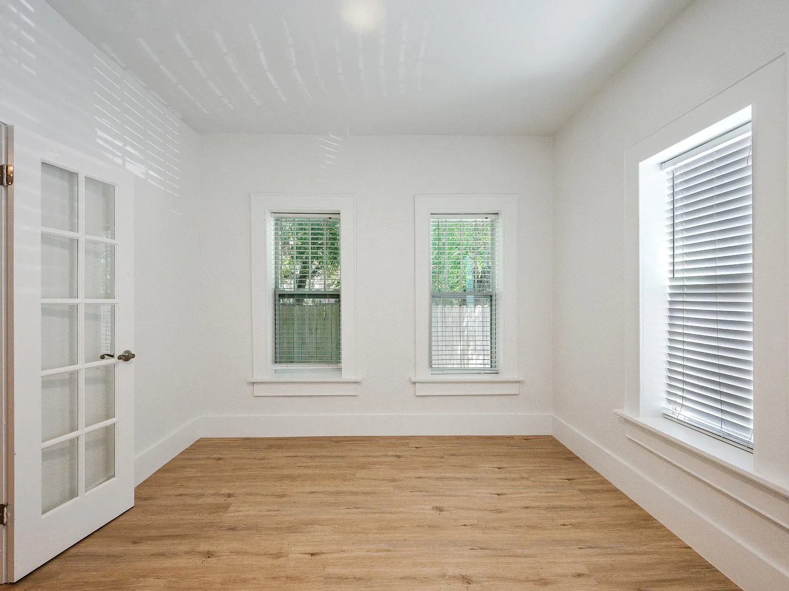 1 bed, $2,100 — Photo 4
