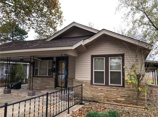 1015 S Vine St, Paris, AR 72855