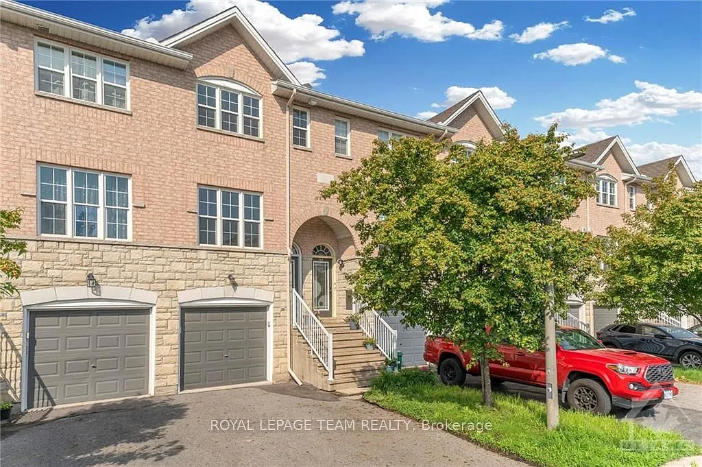 2 bed, $2,600 — Photo 2