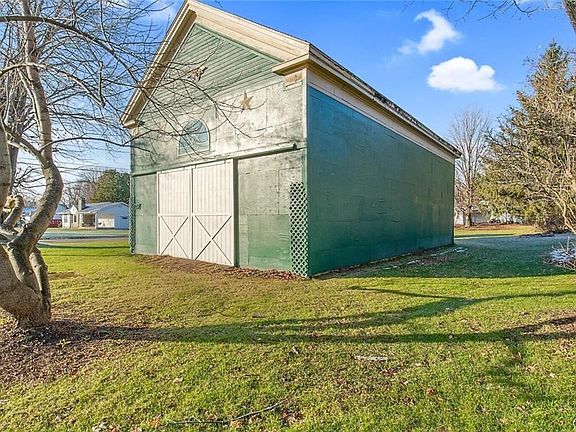 2nd image of 1357 Ridge Rd #6